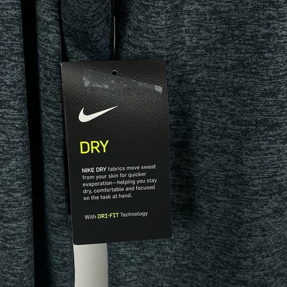 Nike Dry Legend Hooded Activewear Top 1242 - Picture 7 of 9